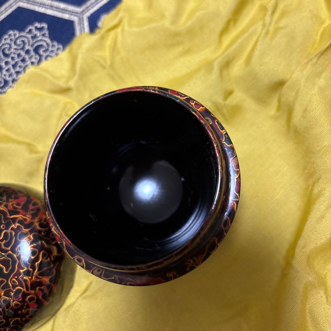 津軽塗黒赤模様の木製棗と木箱