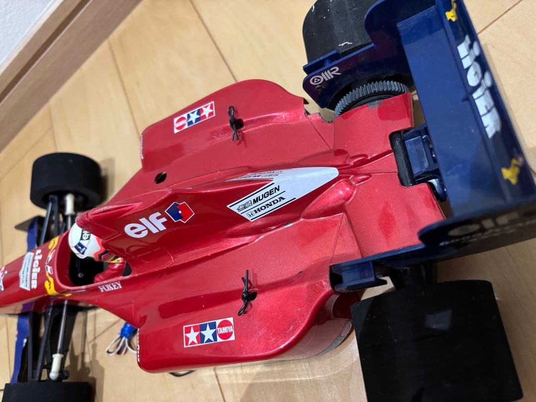 d*4様 タミヤ F103RS シャーシキット