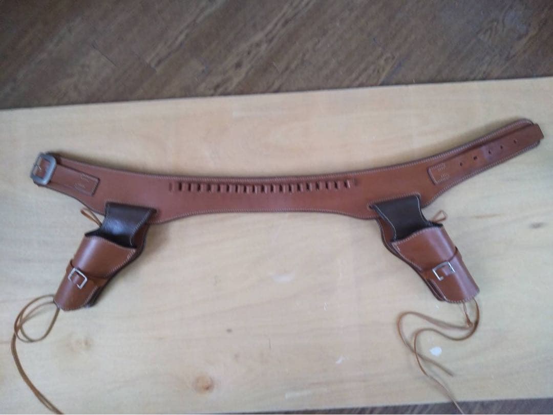 2丁拳銃用ガンベルト