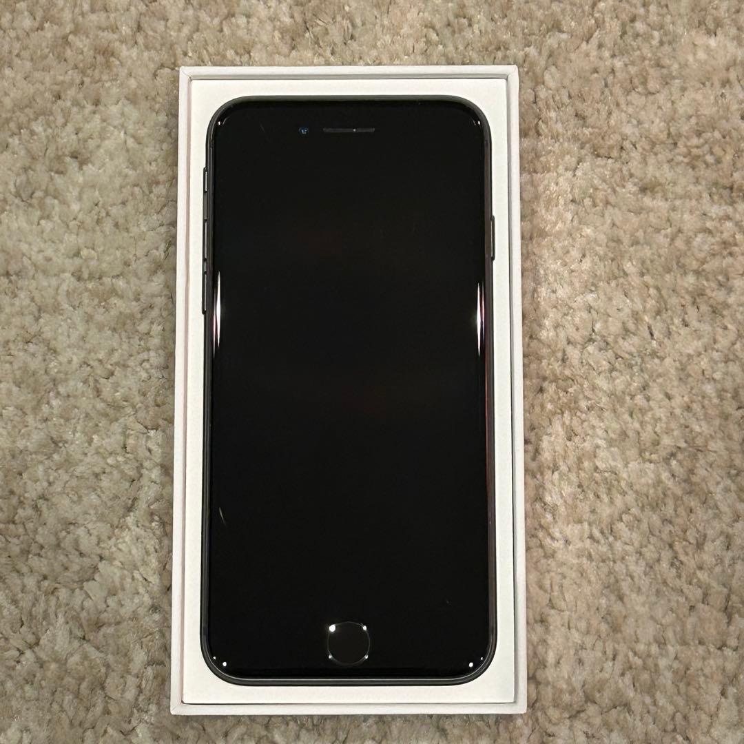 Apple iPhone 8 64GB 本体