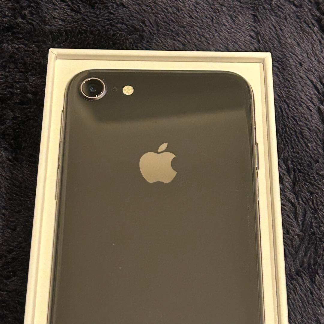 Apple iPhone 8 64GB 本体