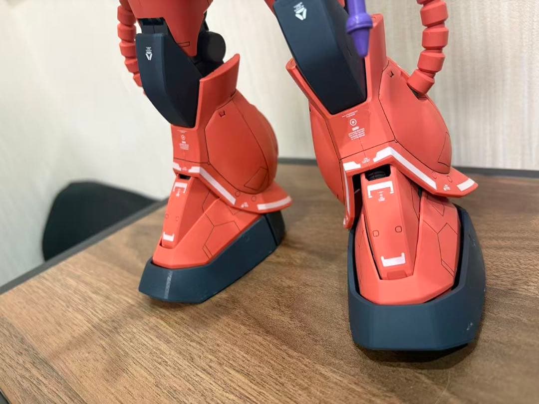 PG 1/60 MS-06S シャア専用ザク2 バンダイ 機動戦士ガンダム完成品