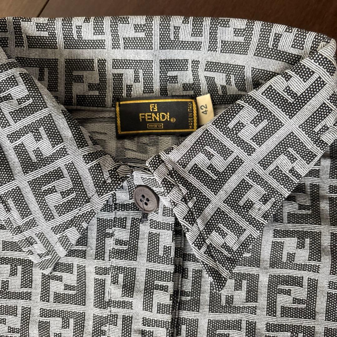 フェンディ　FENDI ポロシャツ　トップス　Tシャツ　ズッカ柄美品イタリア製