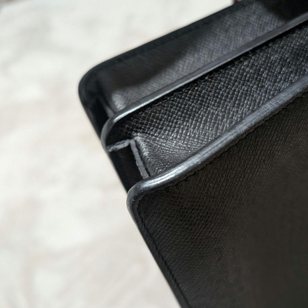 Louis Vuitton タイガ アソシエカルターブル2 ビジネスバッグ