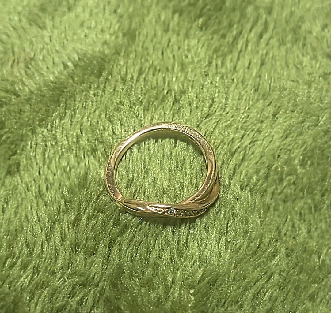 【最終値下】✨4℃✨18金 9号 ダイヤモンド リング 美品(*^^*)