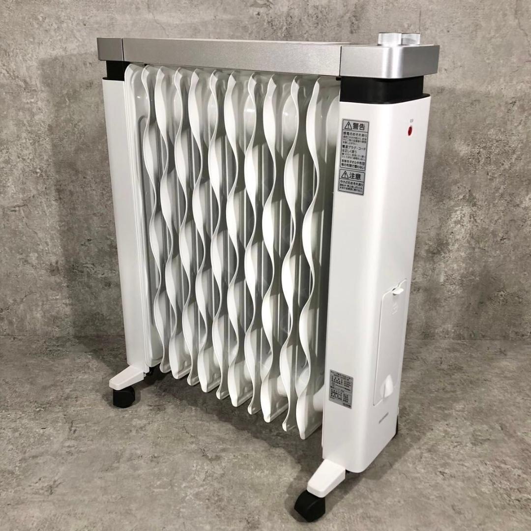 超美品 タオルハンガー付 アイリスオーヤマ オイルヒーター IWHH-1212D