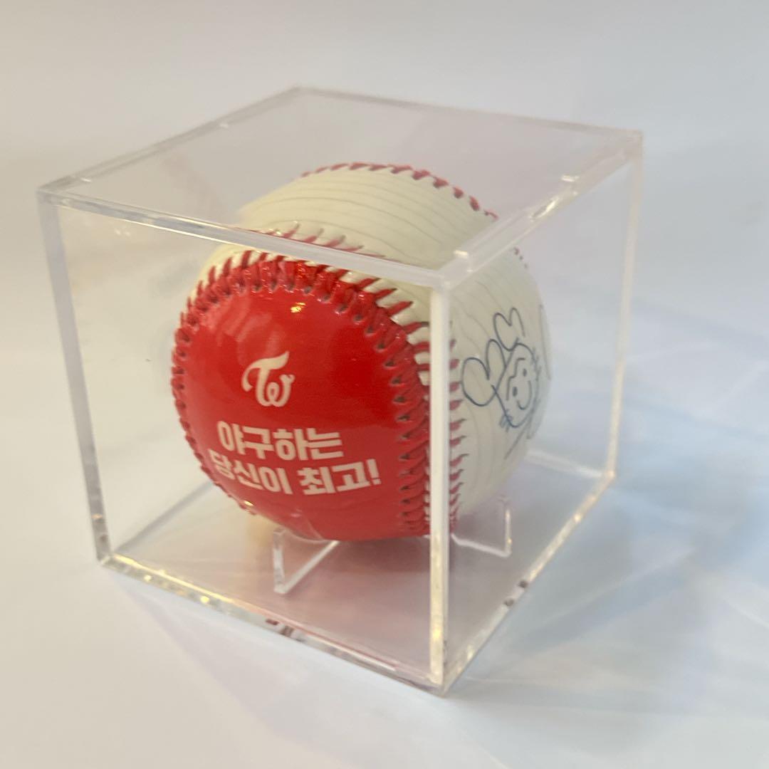 twice モモ　ボール　野球ボール　サイン　ストライクゾーン　当選　希少