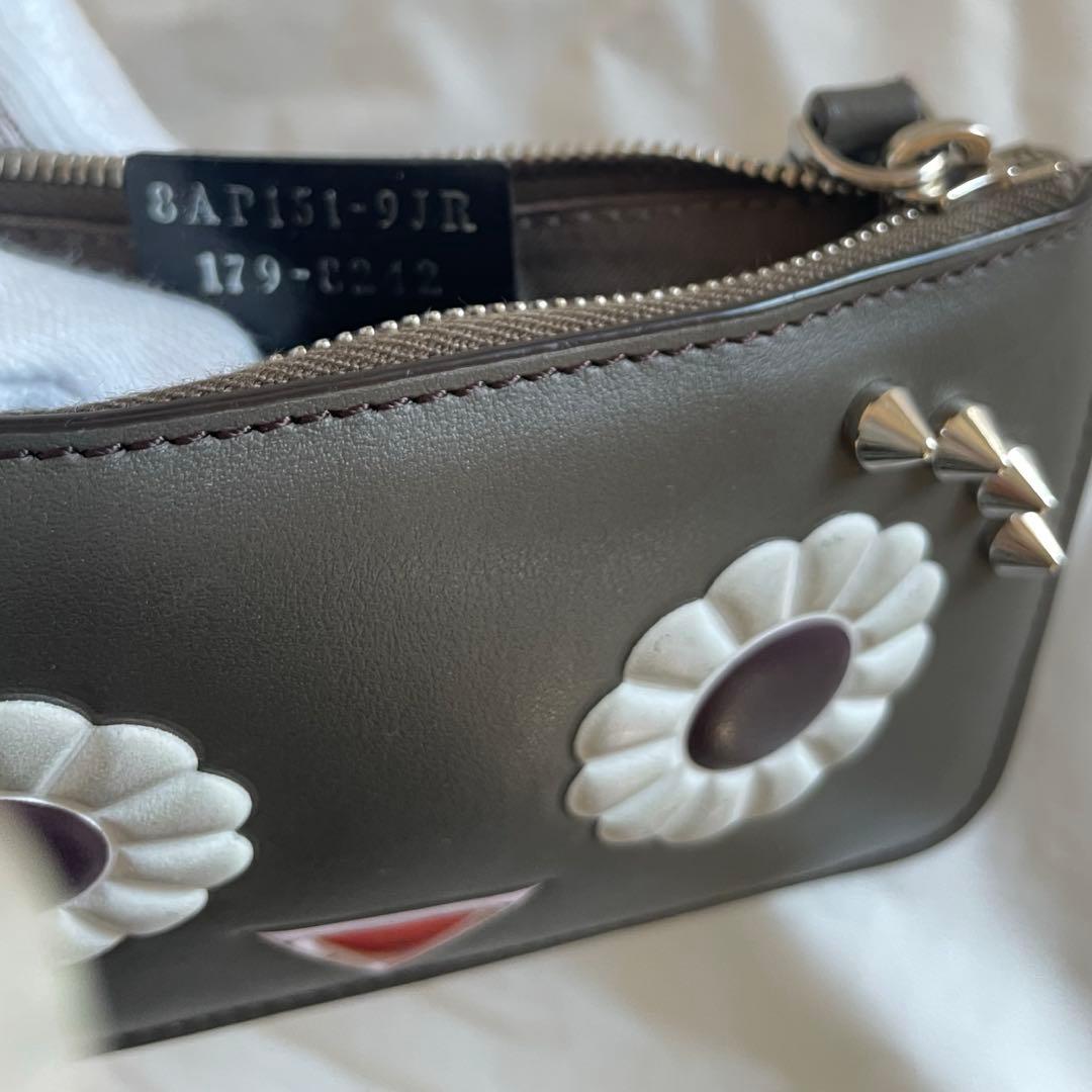 FENDI スタッズ付きケースカードケースモンスター