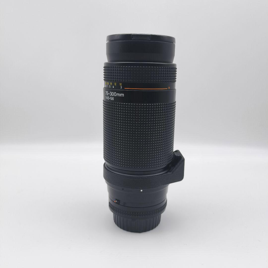 NIKON AF NIKKOR 75-300mm F4.5-5.6　望遠レンズ