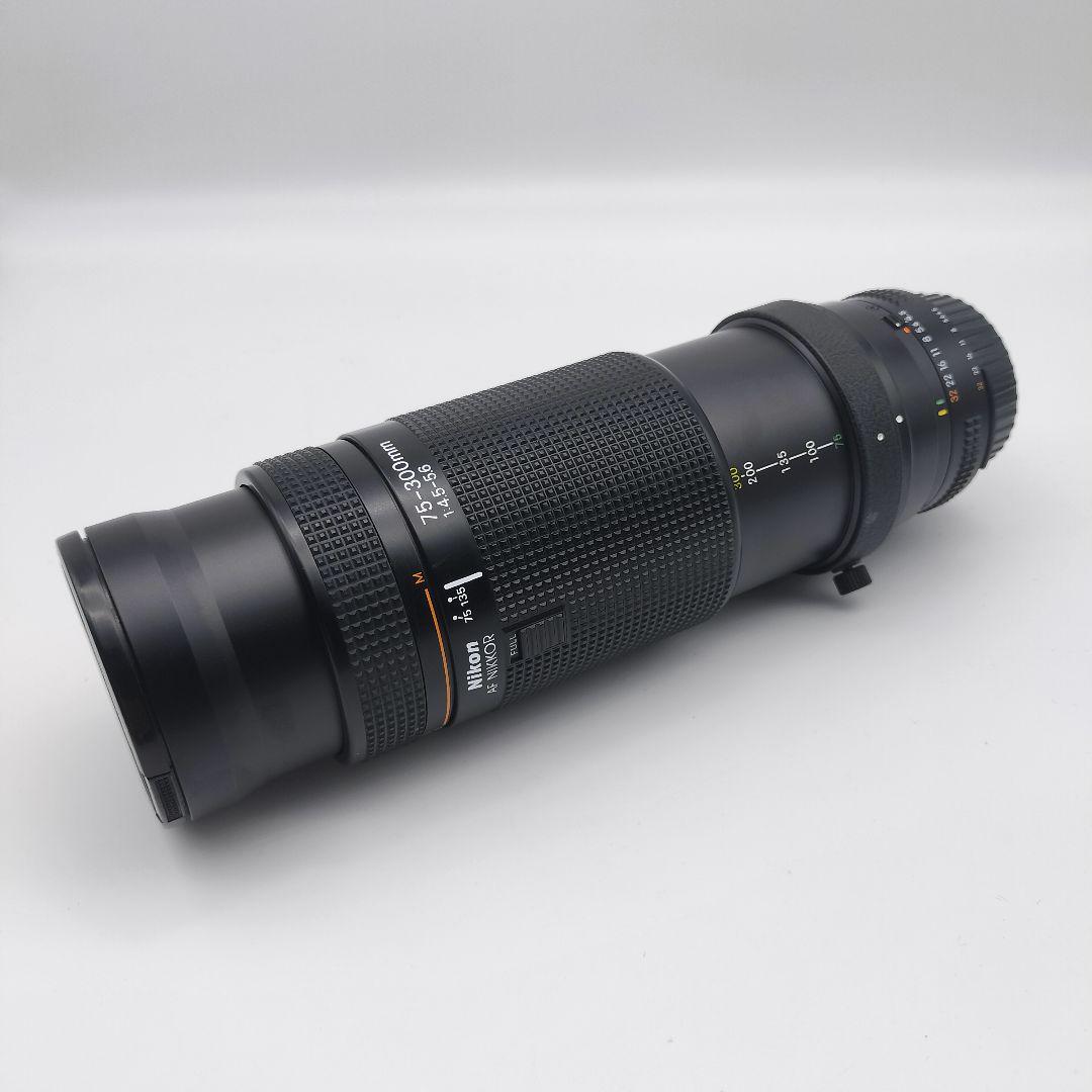 NIKON AF NIKKOR 75-300mm F4.5-5.6　望遠レンズ