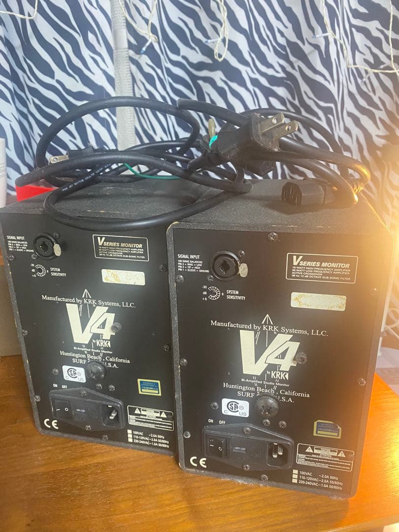 KRK V4 アクティブモニタースピーカー