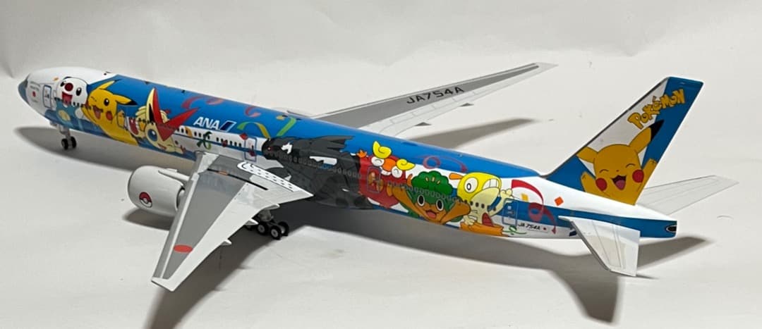 て*ん様 ANA B777-300 JA754A \"Pokemon\"