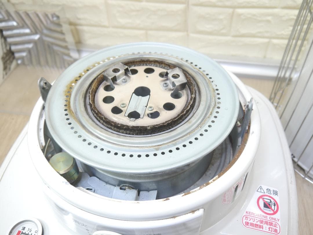 送料込み●2013年❤動作品❤コロナ/CORONA 石油ストーブ　木造17畳