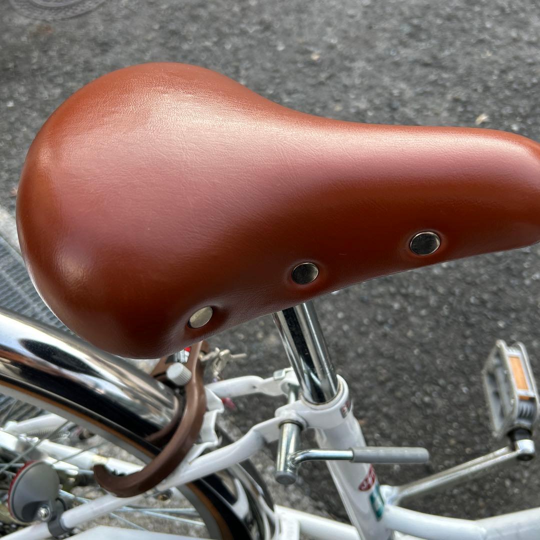 GIMLET　子供用自転車　白色　22インチ 6段変速　サカモトテクノ