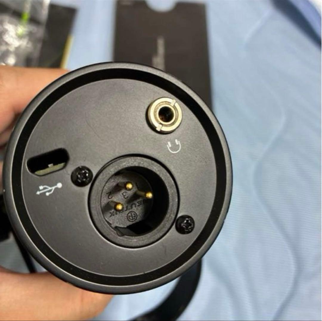 SHURE MV7 ポッドキャスト マイクロフォン　※説明欄必読　シュア