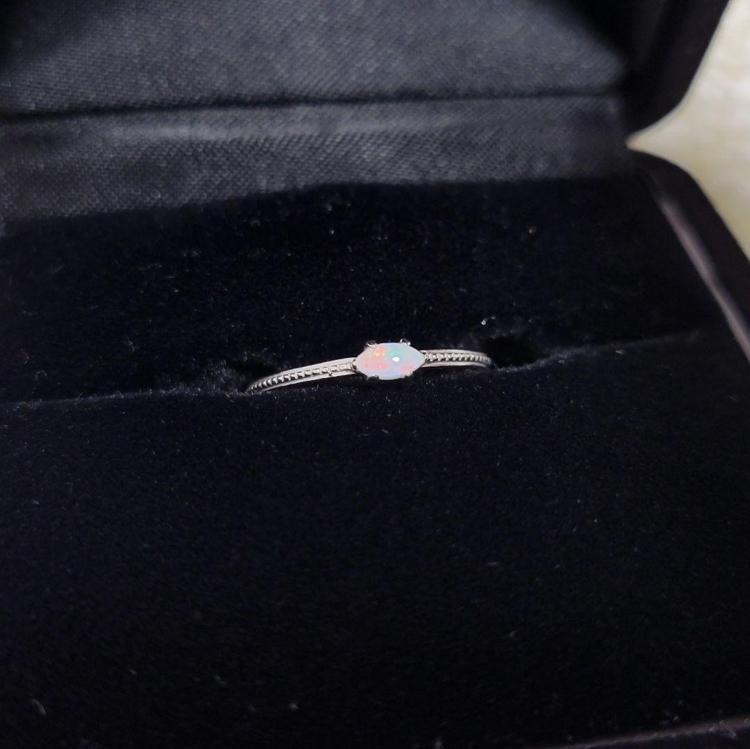K10ホワイトゴールド オパールマーキスカット アンティーク風ミル打ちリング