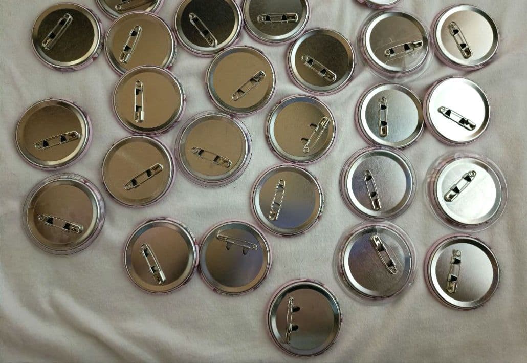 すとぷり　さとみ　缶バッチ　すとねく　デフォ