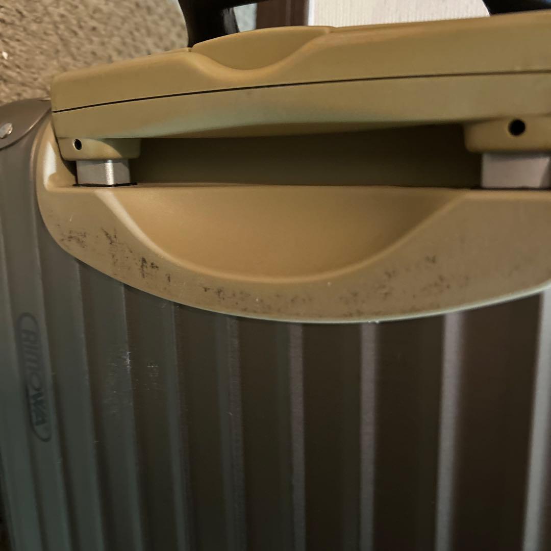 リモワ機内持込キャリーケース2輪