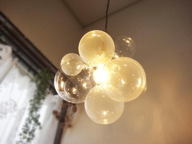 ＭＩＬＫ　バブルガラスペンダントランプ白×クリアNA