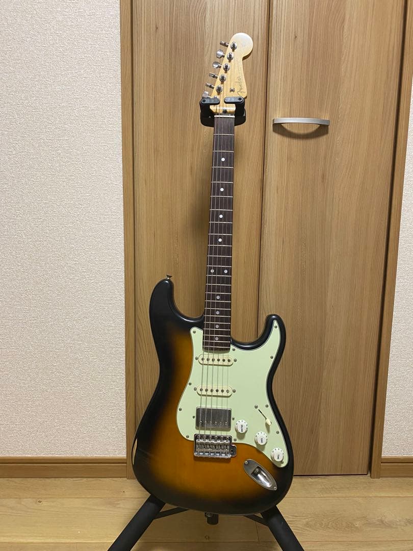 値下げ依頼fender Japan ビンテージ ストラトキャスターアナグマMOD