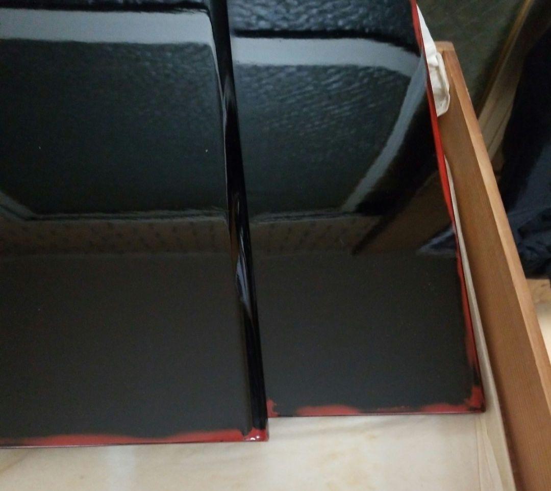 花台レア物落款いり根来塗　巻絹型卓