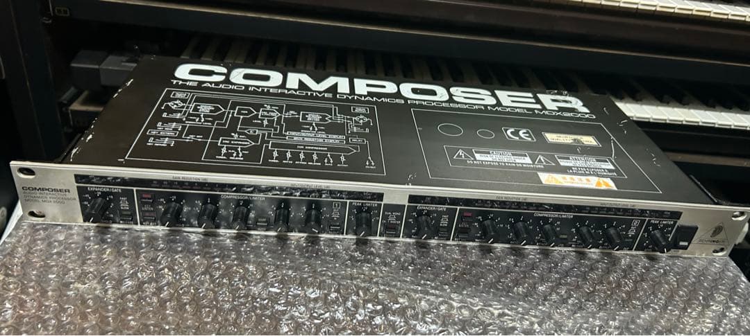 初期型（黒パネ・ドイツ製等）BEHRINGER MDX 2000 名機コンプ