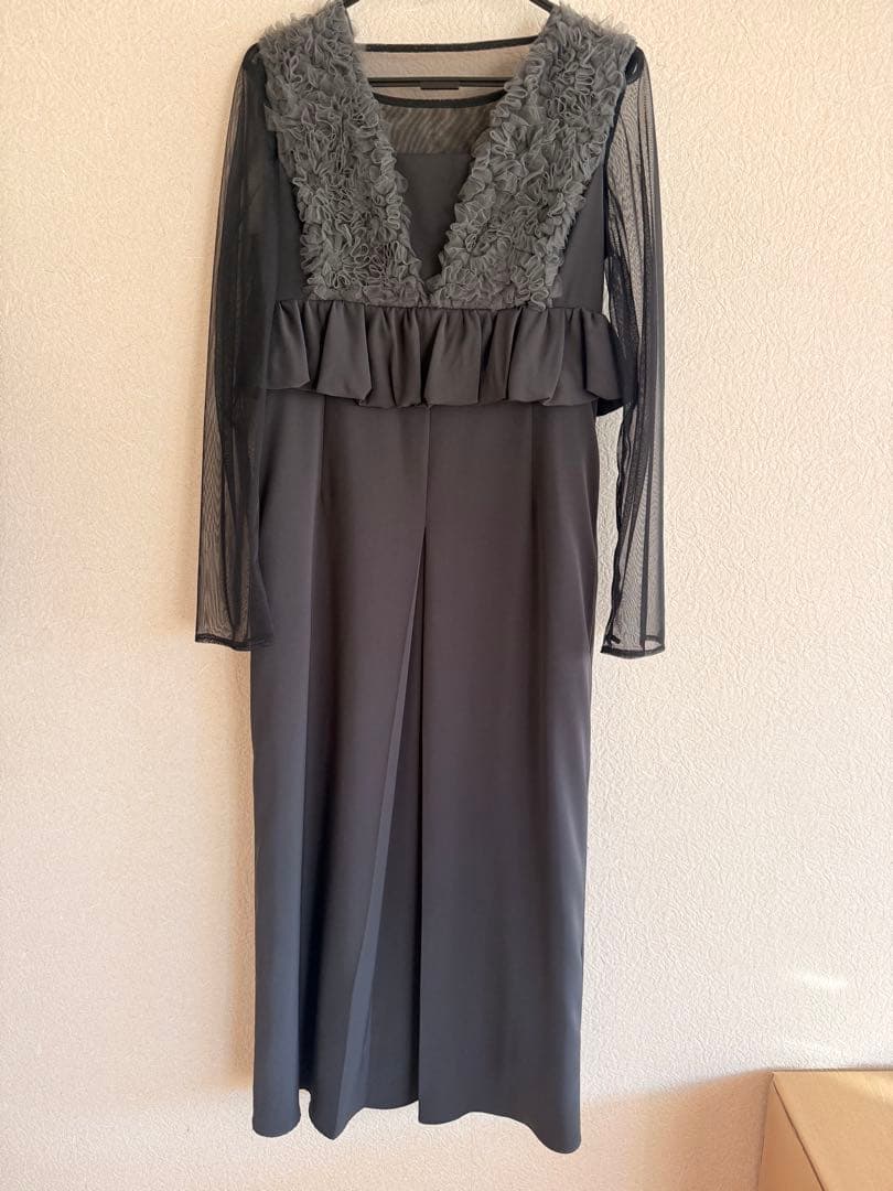 オケージョン　ボリュームチュールペプラムドレス　チャコール