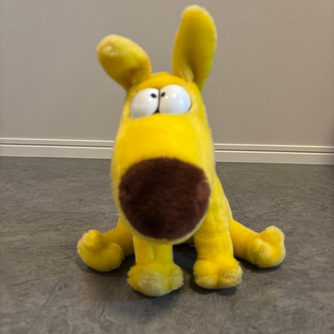 イエロー犬のぬいぐるみ　マザーグースアンドグリム