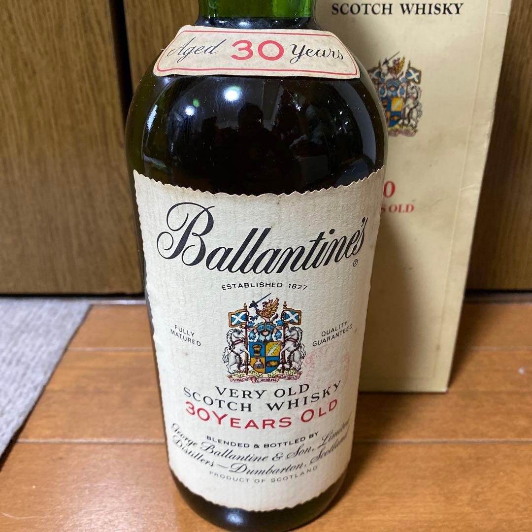 Ballantine's 30 Years スコッチウイスキー　赤キャップ