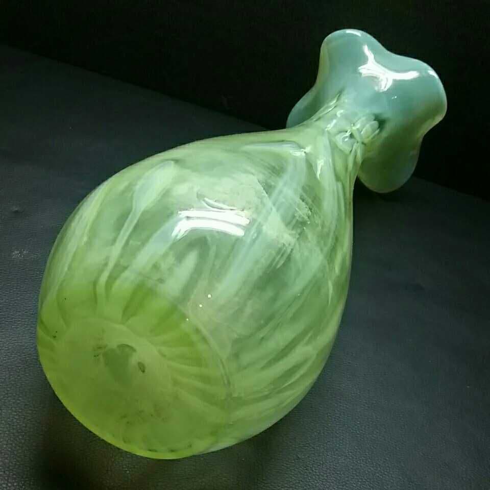 瀬戸内 です 大きな 手吹き ウラン ガラス フラワーベース