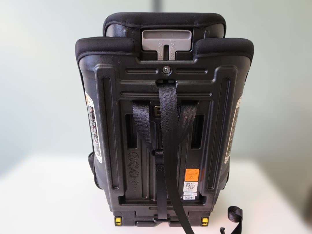 ネビオ チャイルドシートISOFIX固定 15ヶ月から12歳 ロングユース