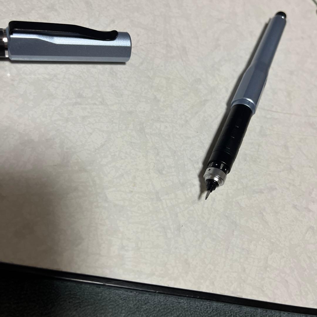 クルトガダイブカスケードブルー