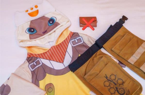 ニジゲンノモリ　限定オトモアイルーパーカーとウエストバッグ