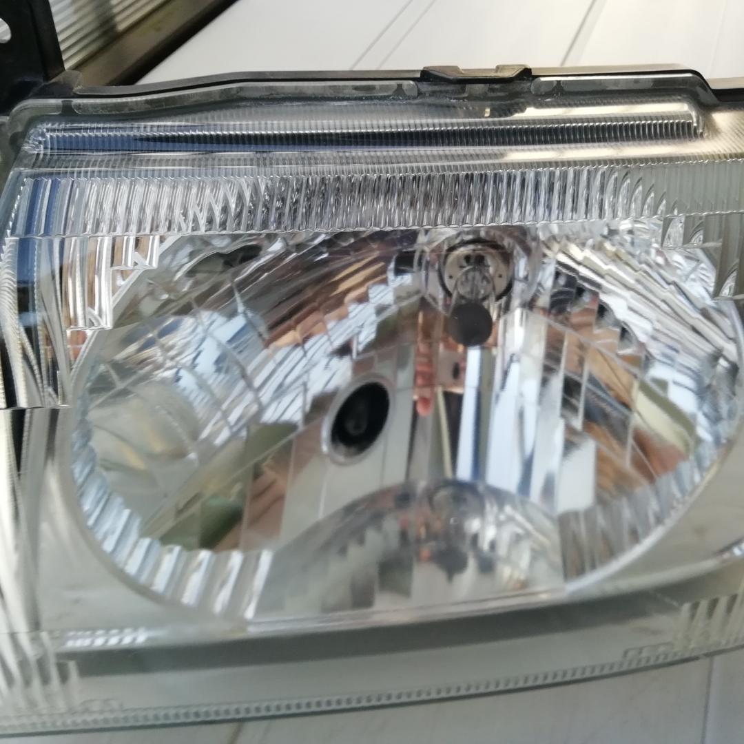 H58A 　パジェロミニ 　ヘッドライト 左右　　レべ付 　（管理NO25）