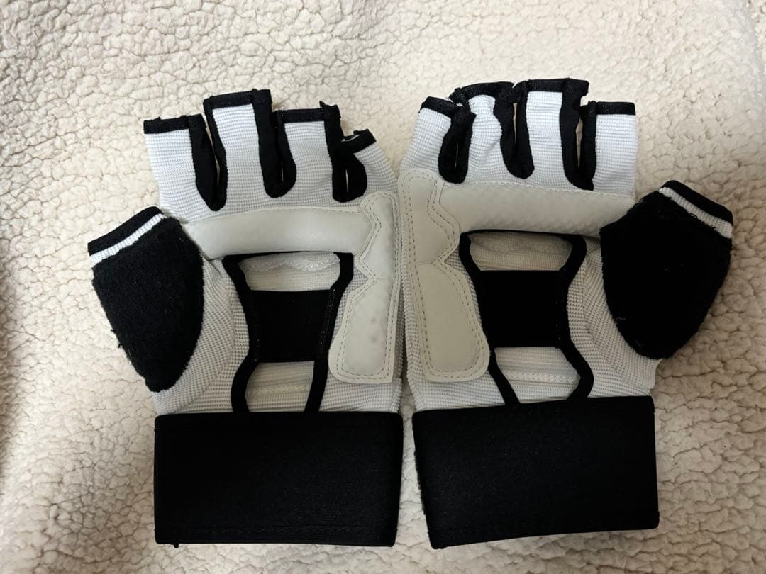 バーネススタイル　ボクシング　グローブ＆シューズ　セット　Sサイズ