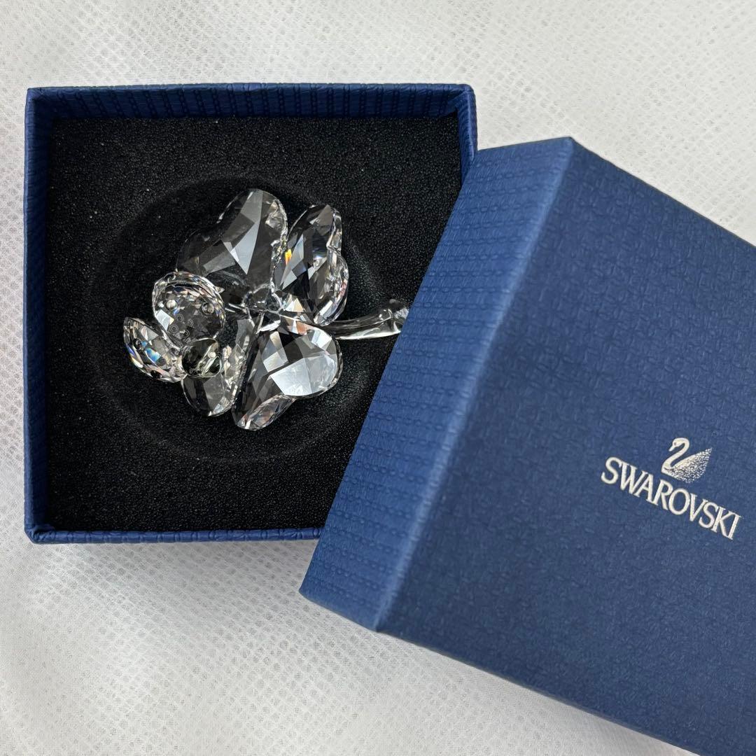 新品美品スワロフスキー　四つ葉のクローバー　テントウムシ