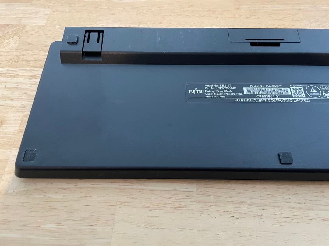 FUJITSU ワイヤレスキーボード　 商品名　KB219T