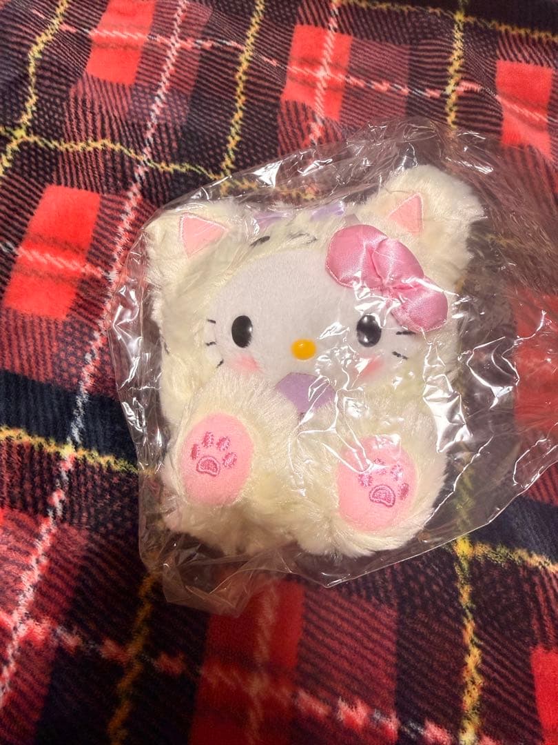 希少品ハローキティ チワワ　ぬいぐるみ