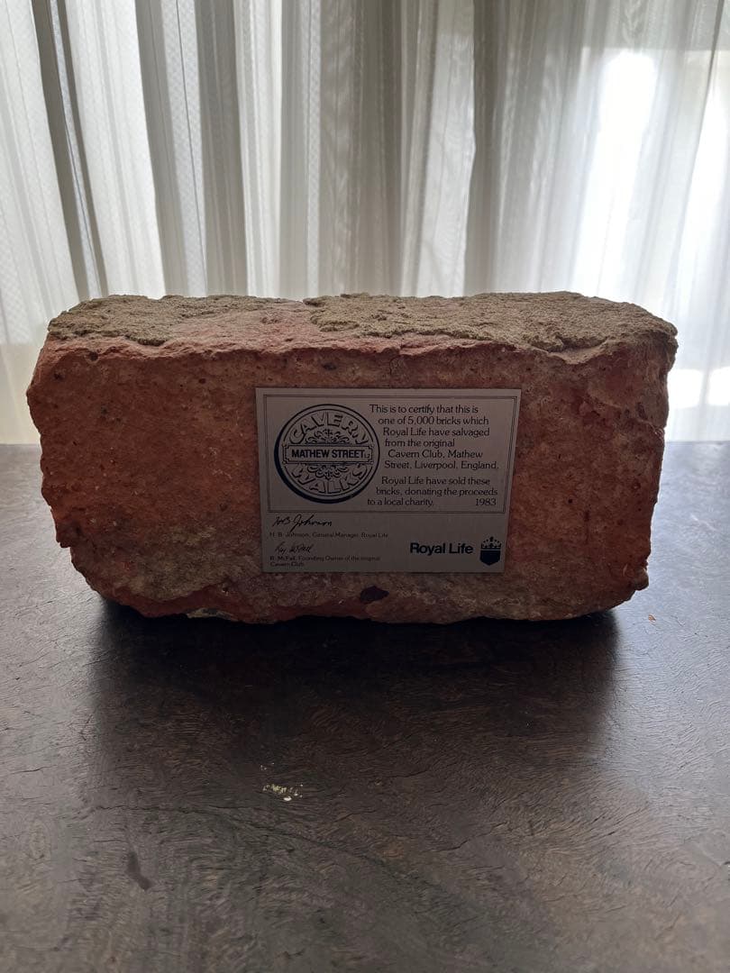 ビートルズ　キャバーンクラブのレンガ