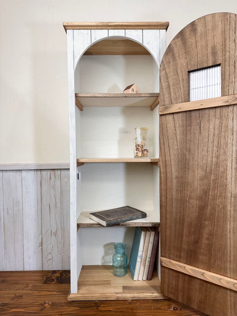 M*o様 【1点のみ試作デザインのためお値引き】アンティークの扉のようなキャビネ