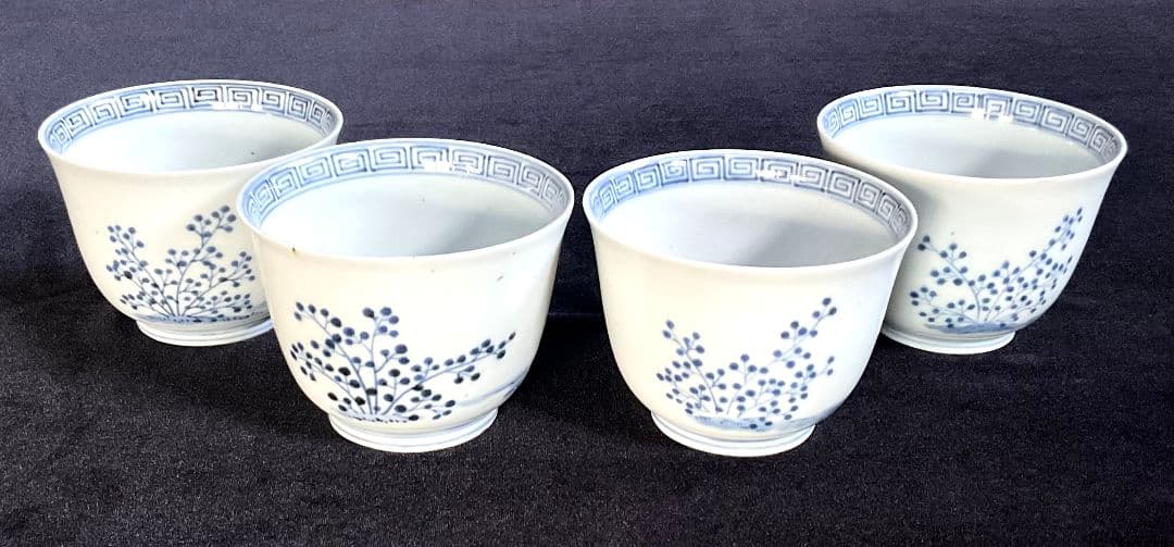 江戸期　古伊万里　染付　秋草萩に蝶文　薄手汲出碗　4個セット　湯呑
