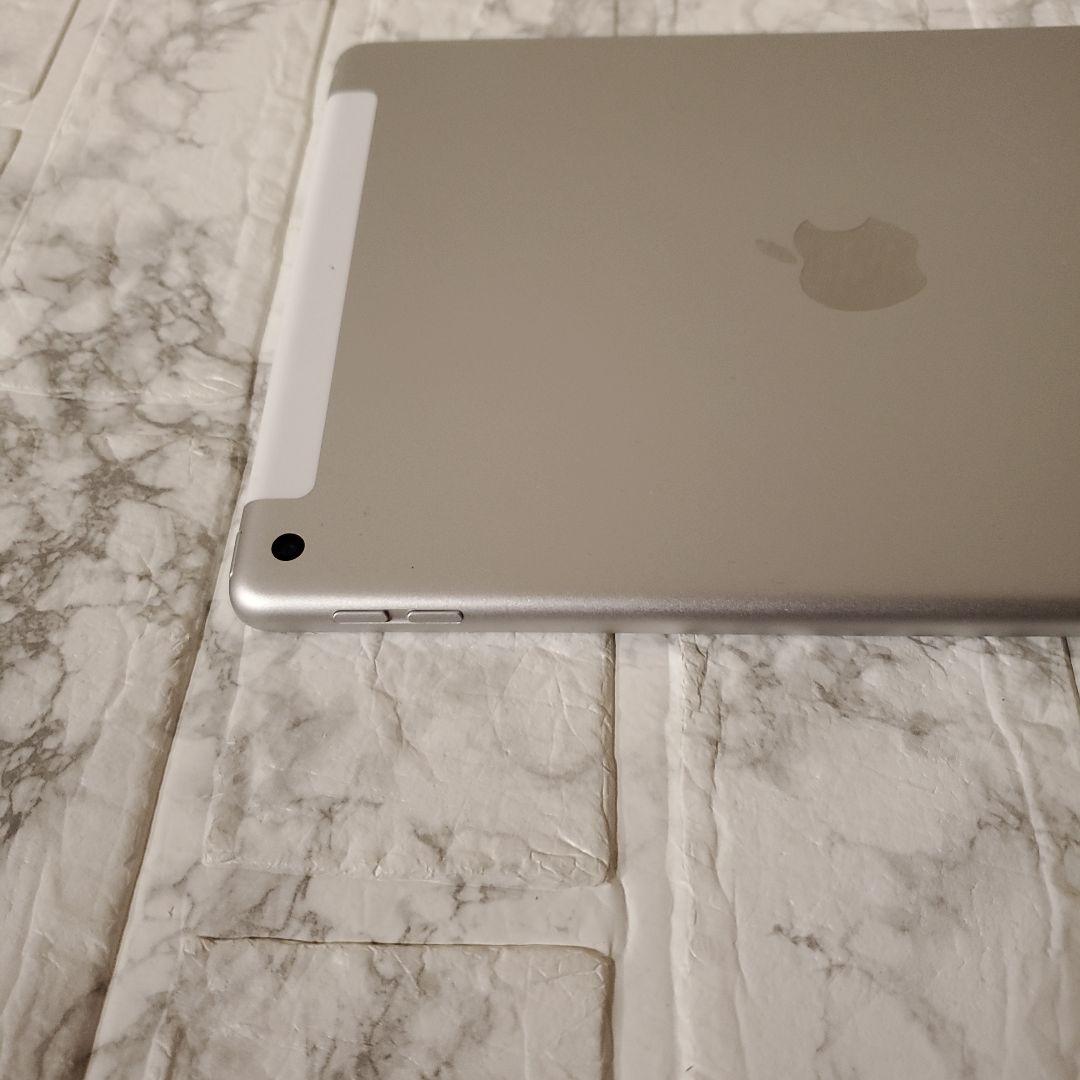 253 iPad 8世代 32GB SIMフリー シルバー