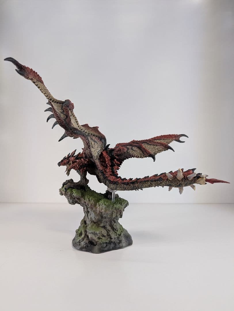 リオレウス・リオレイア　フィギュア　クリエイターズモデル