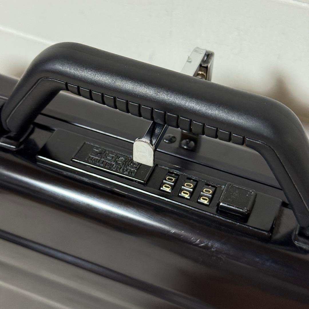 極美品✨ゼロハリバートン　アタッシュケース　ブラック　ビジネスバッグ　レザー