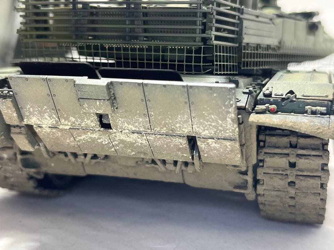 アミュージングホビー 1/35 T-90M （完成品）