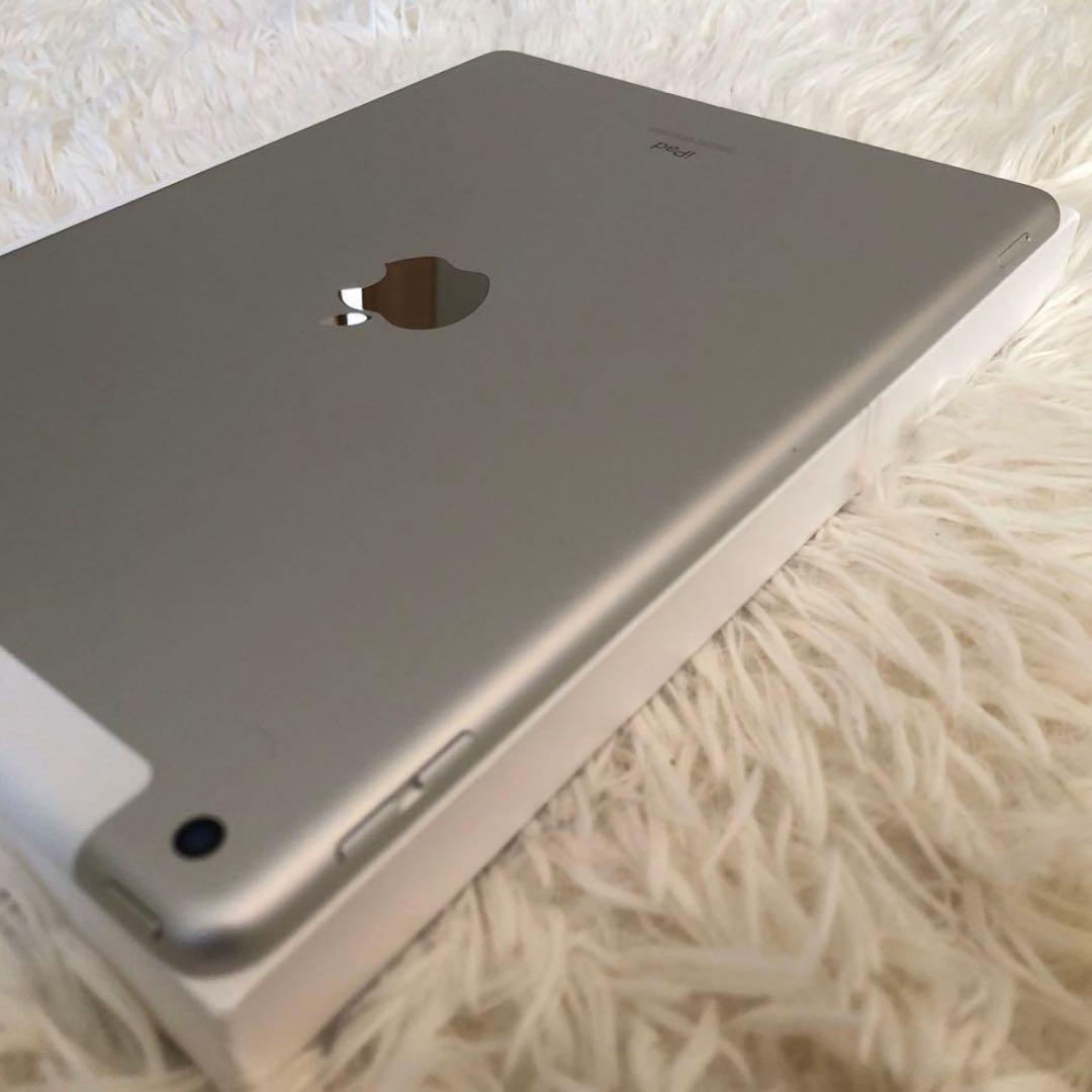 【完動品】iPad 第7世代 32GB SIMフリー 【すぐ発送】