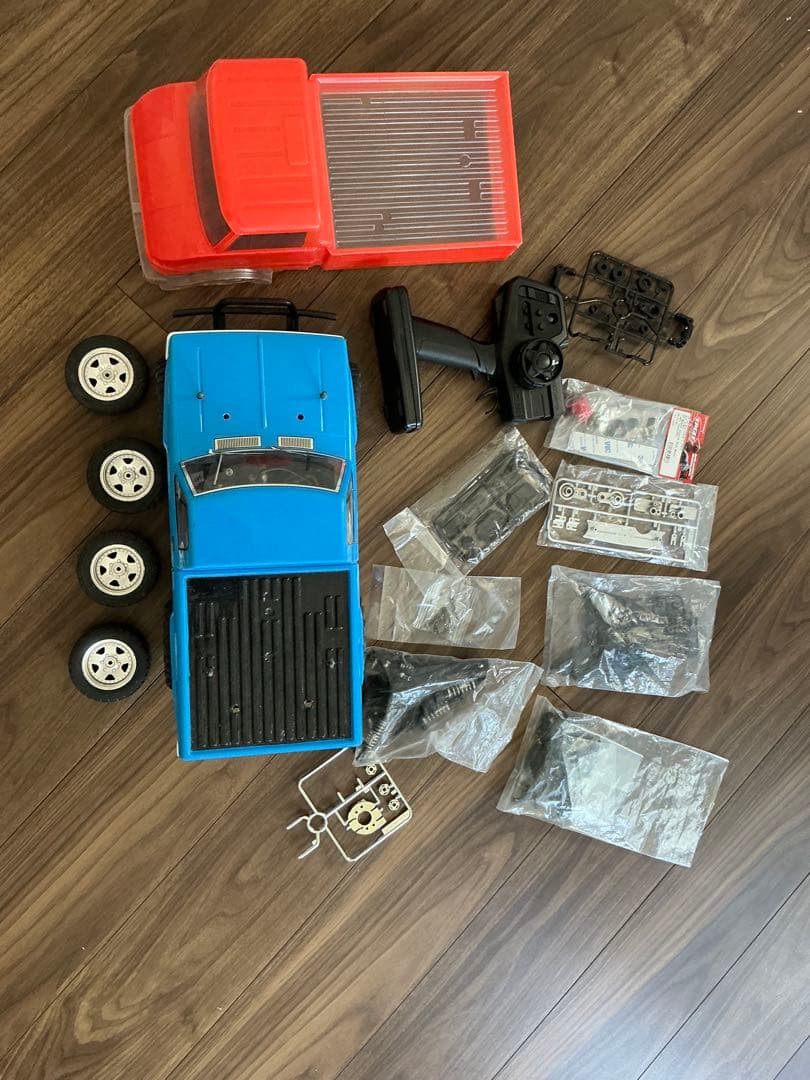 TAMIYA タミヤ CC-01 ランドフリーダー　ベンツ　ウニモグ ボディ付