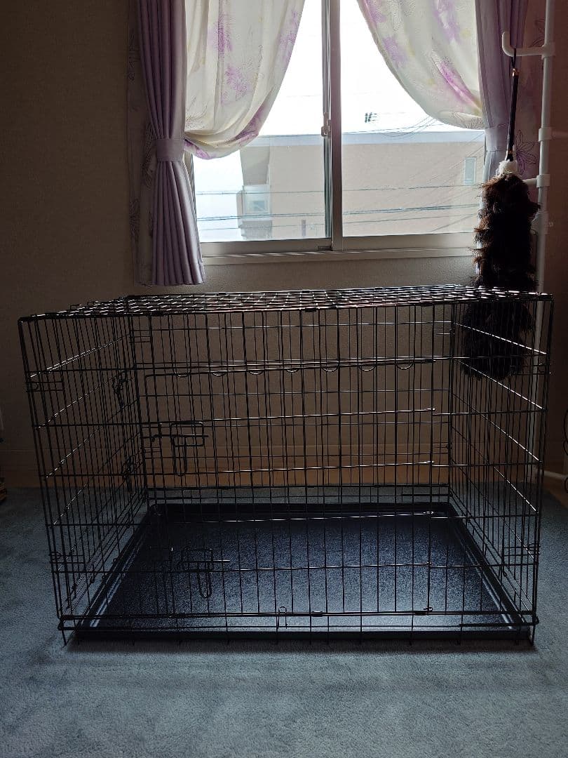 黒の犬用ケージ 約105cm x 75cm 奥行70cm