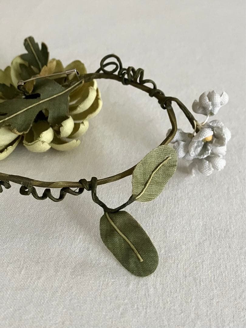 美品 kanekoisao カネコイサオ お花 コサージュ 雛菊 ヒナギク 2個