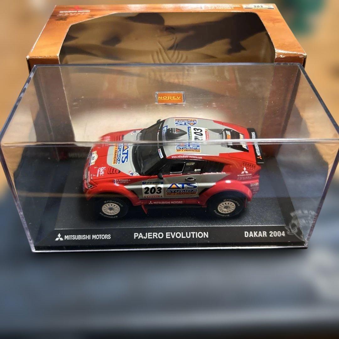 NOREV パジェロEVOLUTION 2004 DAKAR